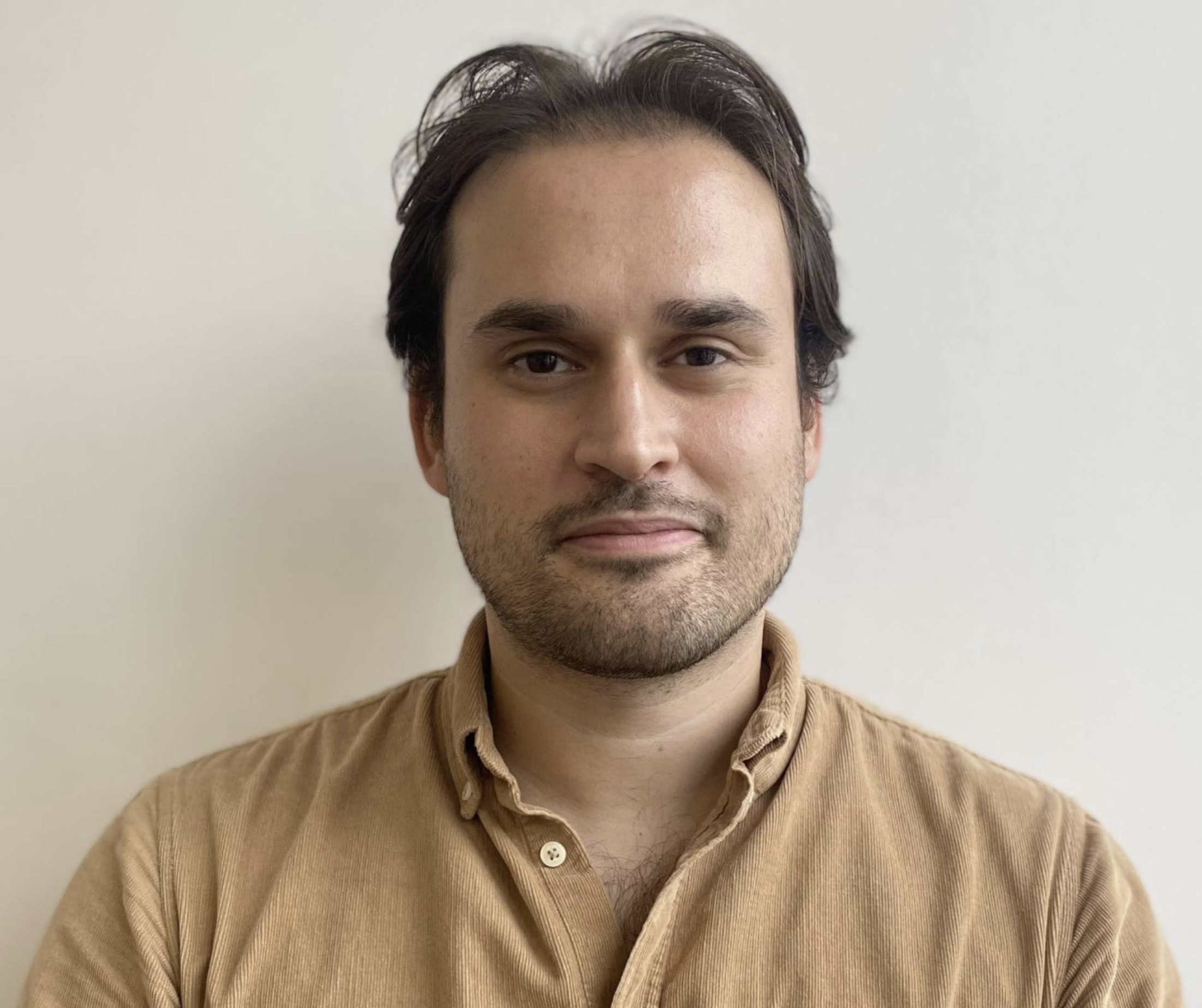 Antoine Rousseau — Professeur de Vinyasa Flow et Yoga pour les articulations chez Verdora